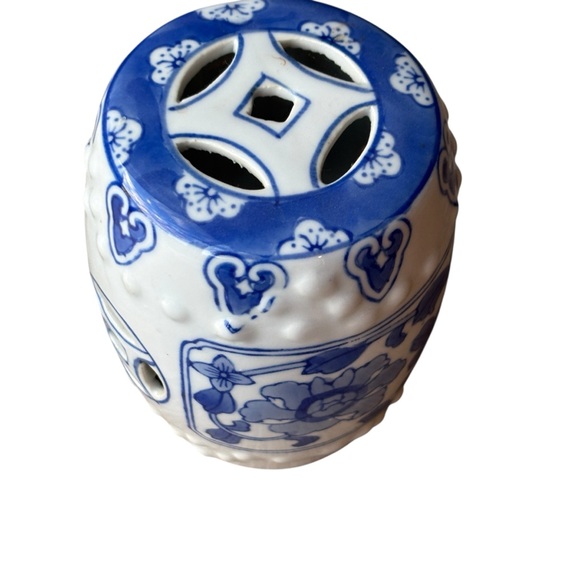 Chinoiserie Blue &White Porcelain Mini Garden Stool Plant Stand Potpourri Holder - Picture 3 of 11